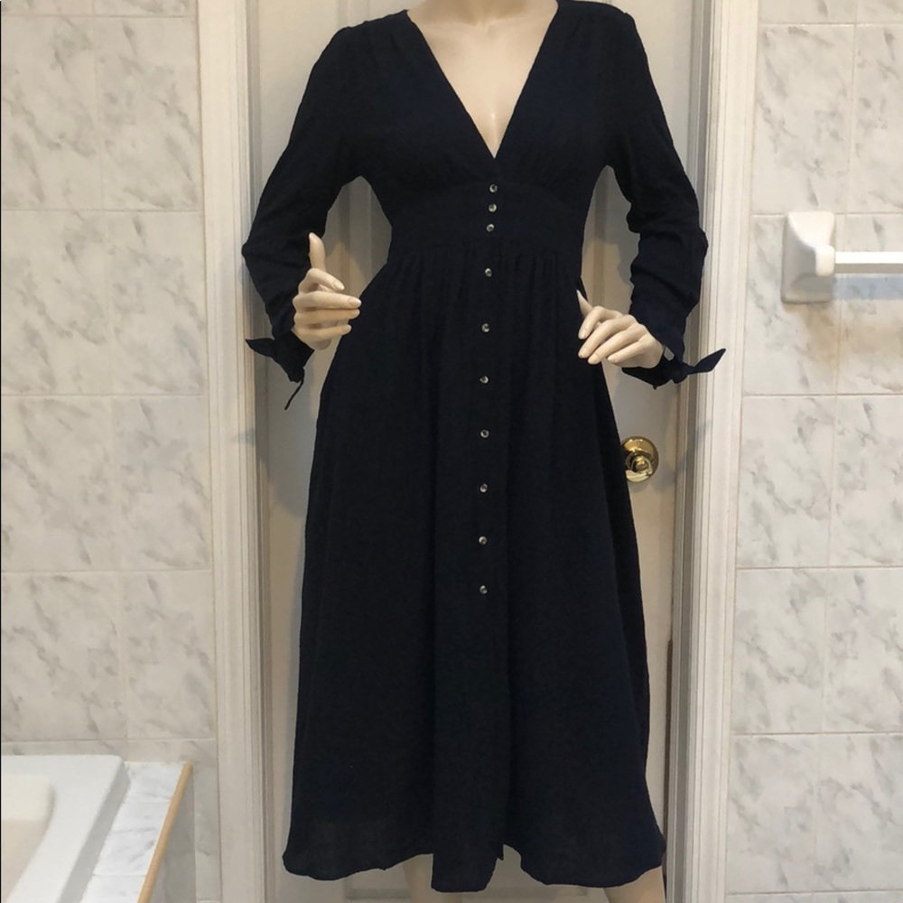 NAVY BUTTON DOWN DRESS - Picture 3 of 8